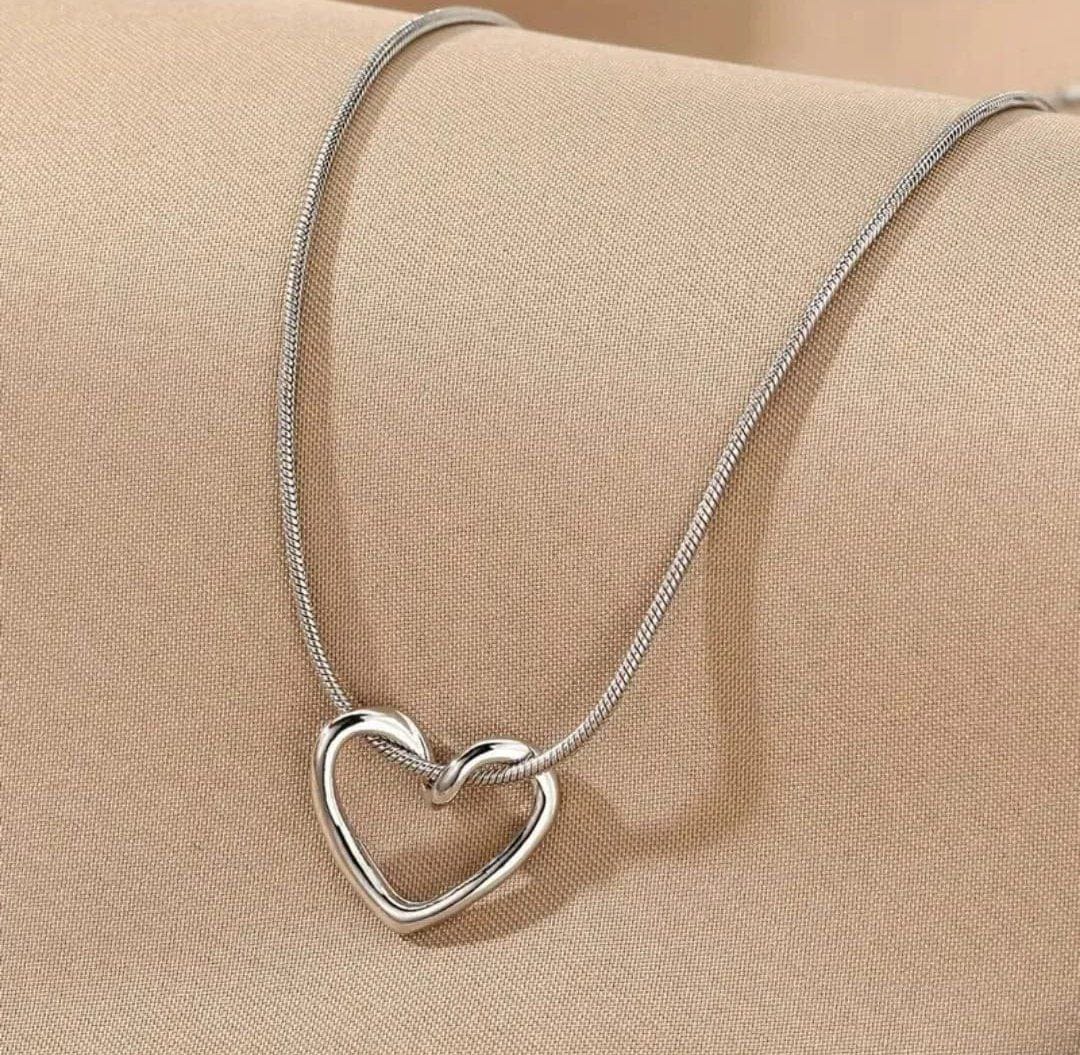 Silver Heart Pendant Necklace