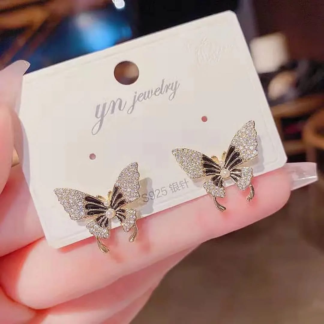 Glittering Butterfly Pearl Earrings