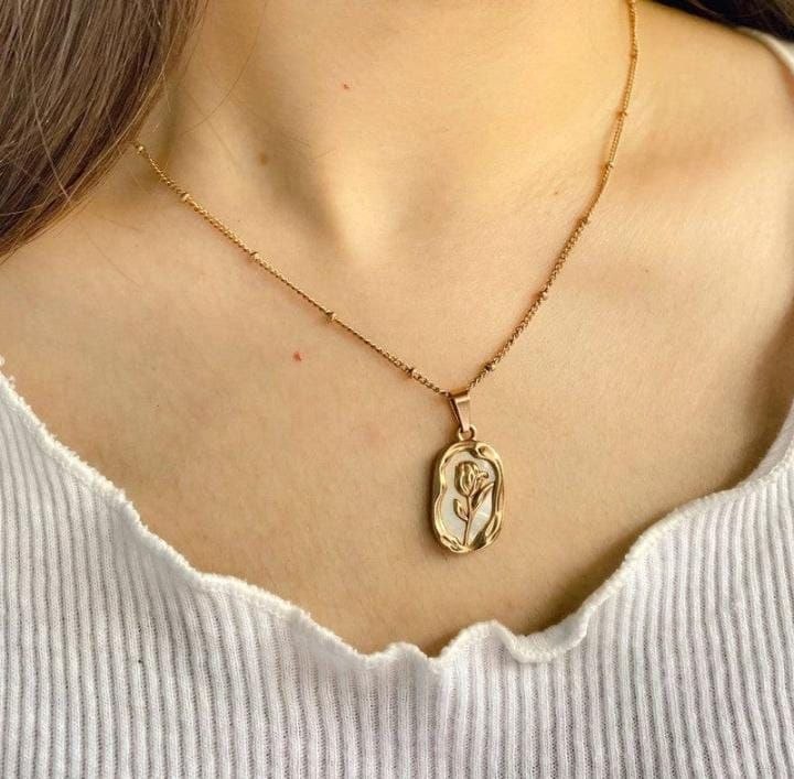 Golden Floral Oval Pendant Necklace
