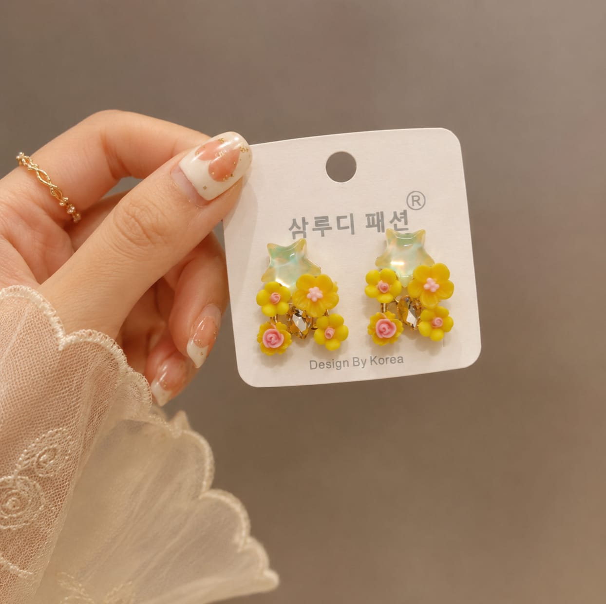 Star Floral Crystal Earrings