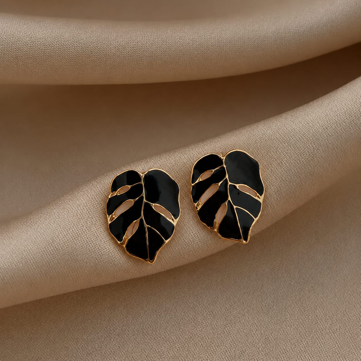 Monstera Leaf Earrings
