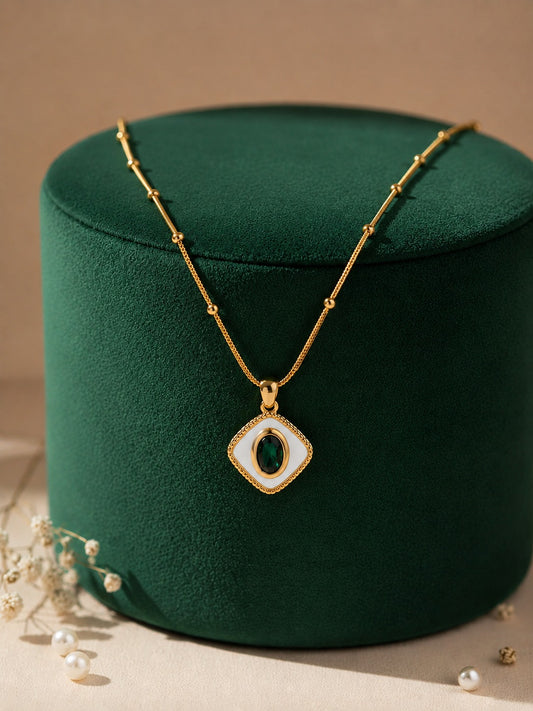 Golden Geometric Elegance Necklace