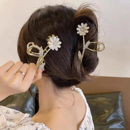 Timeless Bloom Hair Clip