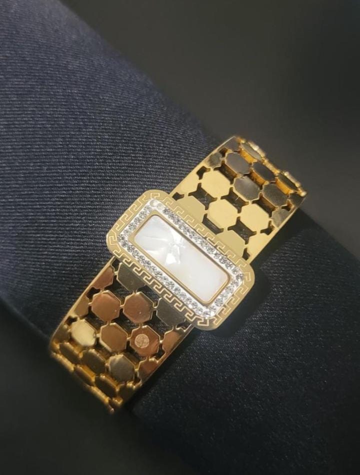 Gold Square Link Bracelet