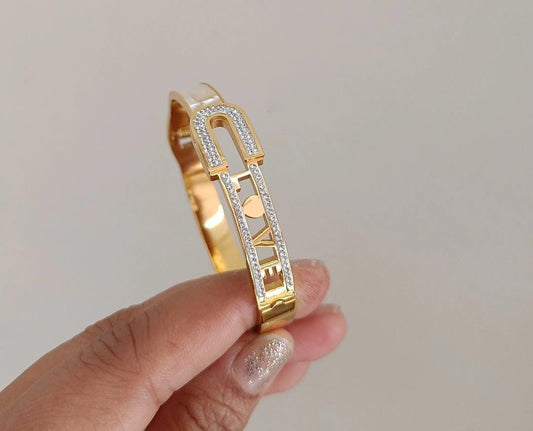 The Curve of Confidence Bracelet