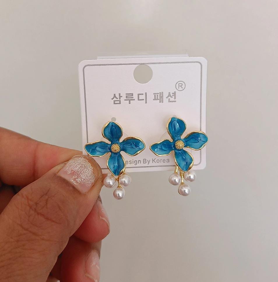 Floral Pearl Earrings