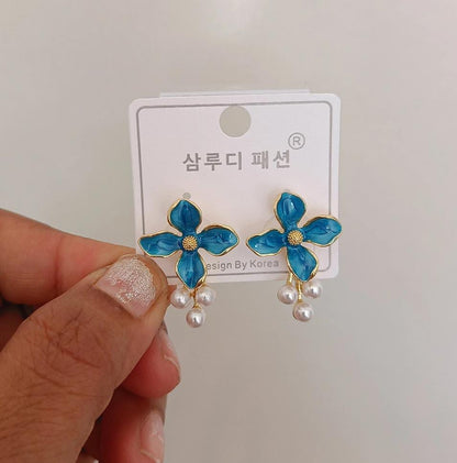 Floral Pearl Earrings